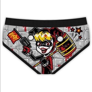 'Menstrual case' Harley Quinn panties